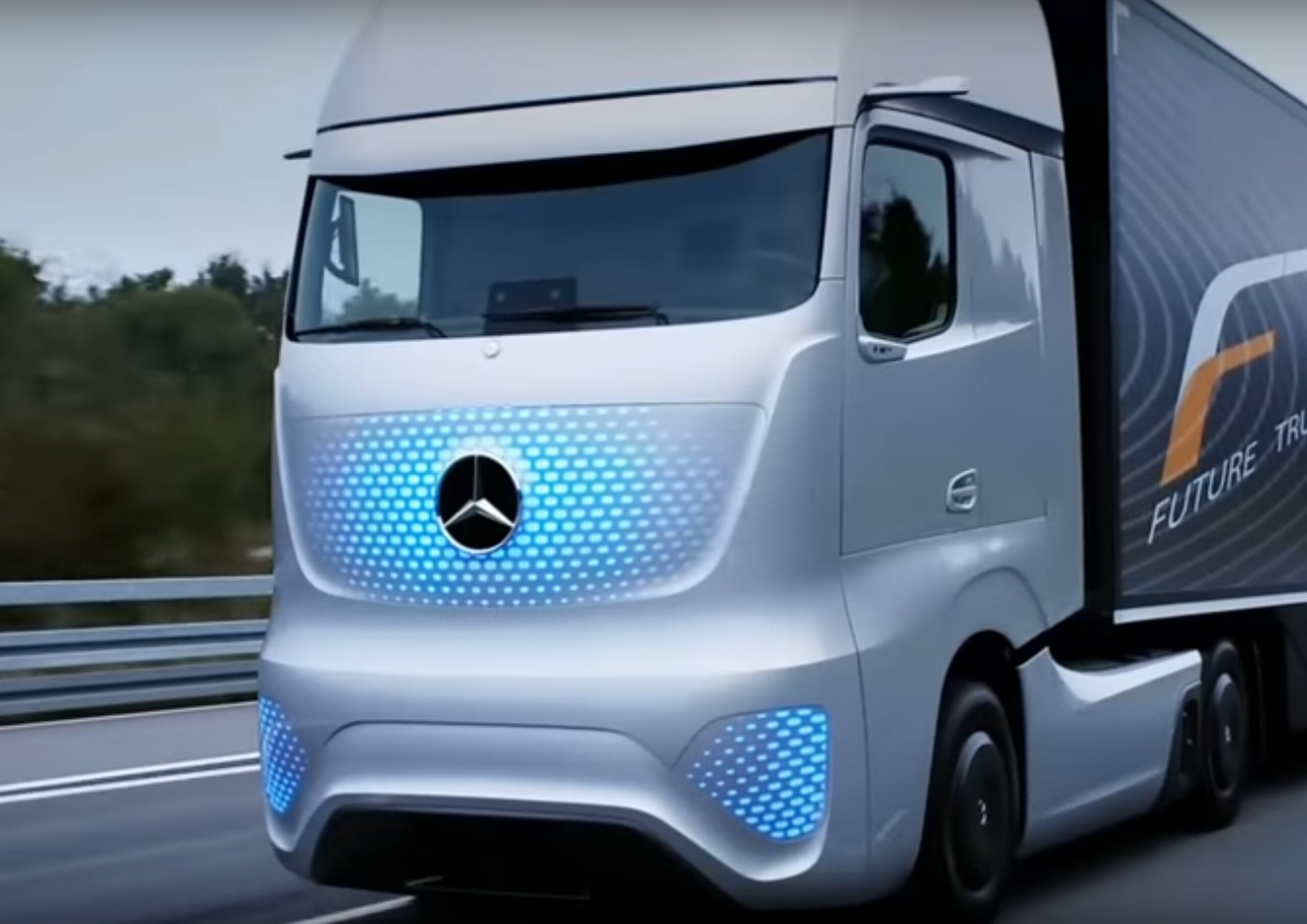 Включи про грузовик. Грузовики будущего Мерседес. Mercedes-Benz Future Truck 2025. Mercedes Future Truck 2025 с автопилотом грузовой. Mercedes Benz 2025.